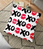 - yerminderi-YER-3508 - Realhomes  Beyaz Zeminde XO Tasarımlı Dekoratif Yer Minderi - 70 x 70 cm Realhomes