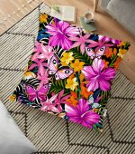 Siyah Zeminli Kelebek ve Zambaklar Tasarımlı Dijital Baskılı Yer Minderi - 70 x 70 cm Realhomes