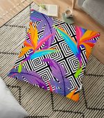 - yerminderi-YER-3543 - Realhomes  Geometrik Zeminli Renkli Yapraklar Tasarımlı Dijital Baskılı Yer Minderi - 70 x 70 cm Realhomes