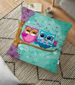 - yerminderi-YER-3559 - Realhomes Ağaçta Sevimli Baykuşlar Modern Tasarım Dijital Baskılı Yer Minderi - 70 x 70 cm Realhomes