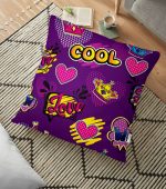 - yerminderi-YER-3560 - Realhomes  Mor Zeminde Popart Tasarımlı Dijital Baskılı Dekoratif Yer Minderi - 70 x 70 cm Realhomes