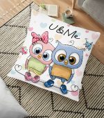 - yerminderi-YER-427 - Realhomes  Sevimli Kediler Dijital Baskılı Dekoratif Hayvan Minderi - 70 x 70 cm Realhomes