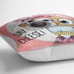 - yerminderi-YER-429-1 - Realhomes  Sevimli Kediler Dijital Baskılı Dekoratif Hayvan Minderi - 70 x 70 cm Realhomes