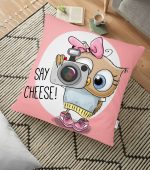 - yerminderi-YER-429 - Realhomes  Sevimli Kediler Dijital Baskılı Dekoratif Hayvan Minderi - 70 x 70 cm Realhomes