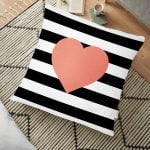 Modern Kalp Desenli Dijital Baskılı Dekoratif Yer Minderi - 70 x 70 cm Realhomes