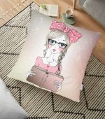 - yerminderi-YER-595 - Realhomes Fashion Girl Dijital Baskılı Modern Yer Minderi - 70 x 70 cm Realhomes