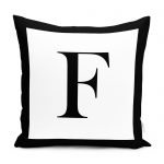 RealHomes Siyah Beyaz E Harfli Yastık Kırlent Kılıfı Realhomes