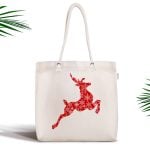 Beyaz Zeminde Ekose Geyikler Özel Tasarım Dijital Baskılı Kumaş Çanta Realhomes