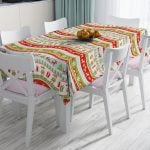 RealHomes Beyaz Zeminde Kar Taneleri Özel Tasarım Masa Örtüsü Realhomes