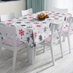 Renkli Yılbaşı Motifleri Dekoratif Leke Tutmaz Masa Örtüsü Realhomes
