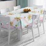 Pembe Zeminde Kartanesi Detaylı Özel Tasarım Leke Tutmaz Masa Örtüsü Realhomes