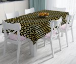 - realhomesMasa3256 - Realhomes Siyah Zeminde Gold Geometrik Desenli Dekoratif Leke Tutmaz Masa Örtüsü Realhomes