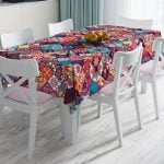 Siyah Zeminde Lilyum ve Flamingo Özel Tasarım Leke Tutmaz Masa Örtüsü Realhomes