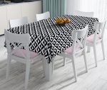 - realhomesMasa3411 - Realhomes  Siyah Beyaz Üçgen Geometrik Desenli Dijital Baskılı Leke Tutmaz Masa Örtüsü Realhomes