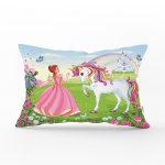 - Dik-4321 - Realhomes  Pamuk Prenses Çizgifilm Desenli 3D Çocuk Odası Dikdörtgen Yastık Kılıfı Realhomes