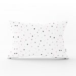 - Dik-4367 - Realhomes Beyaz Zeminde Renkli Kalpler Çocuk Odası Dikdörtgen Yastık Kılıfı Realhomes