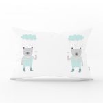 - Dik-4408 - Realhomes Yeşil Zeminde Mutlu Ayıcık Desenli Bebek Odası Dikdörtgen Yastık Kılıfı Realhomes