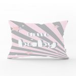 Mavi Zeminli Hello Baby Motifli Bebek Odası Dikdörtgen Yastık Kılıfı Realhomes