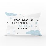 - Dik-4493 - Realhomes Gri Zeminde Sevimli Kuzucuk Tasarımlı Bebek Odası Dikdörtgen Yastık Kılıfı Realhomes