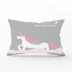 - Dik-4548 - Realhomes Pembe Çizgili Bebek Arabası Motifli Bebek Odası Dikdörtgen Yastık Kılıfı Realhomes