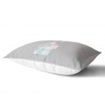 - Dik-4551-1 - Realhomes Beyaz Zeminde Doğum Günü Hediyeler Desenli Bebek Odası Dikdörtgen Yastık Kılıfı Realhomes