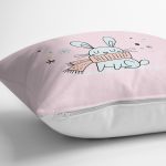 - realhomescomtr-K4424-1 - Realhomes Beyaz Zeminde Atkılı Tavşan Motifli Bebek Odası Yastık Kırlent Kılıfı Realhomes