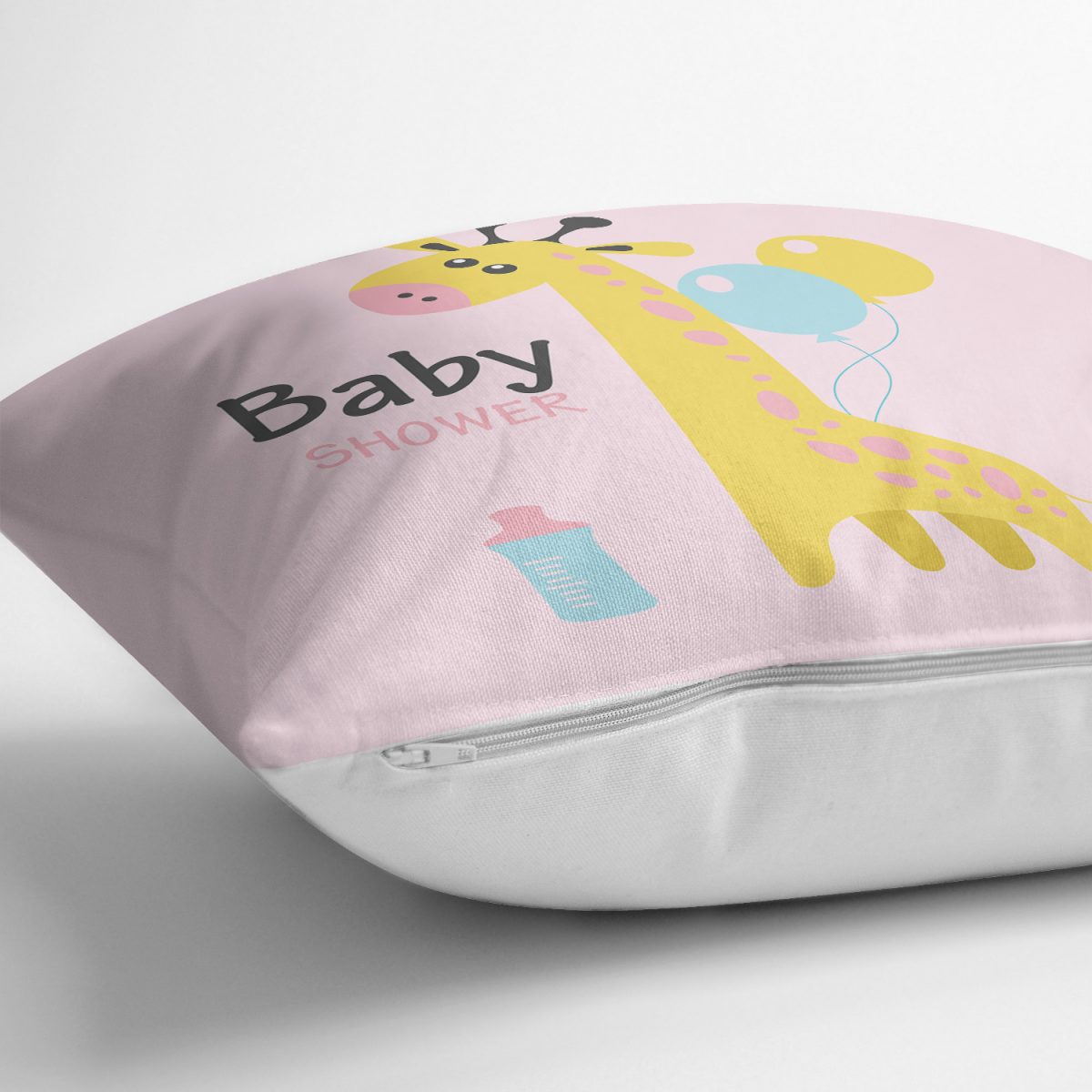 Pembe Zeminde Sevimli Ayıcık Tasarımlı Bebek Odası Yastık Kılıfı Realhomes