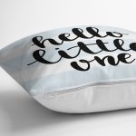 - realhomescomtr-K4486-1 - Realhomes  Pembe Zeminde Ayıcık Tasarımlı Bebek Odası Yastık Kılıfı Realhomes