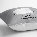 Pembe Zeminde Mavi Bulut ve Ay Tasarımlı Bebek Odası Yastık Kılıfı Realhomes