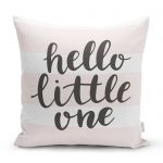 - realhomescomtr-K4504 - Realhomes Beyaz Zeminde Pembe Bulut ve Ay Tasarımlı Bebek Odası Yastık Kılıfı Realhomes