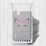 - Rh-Yatak-4305 - Realhomes  Gri Zeminde Unicorn Desenli Çocuk Odası Yatak Örtüsü Realhomes