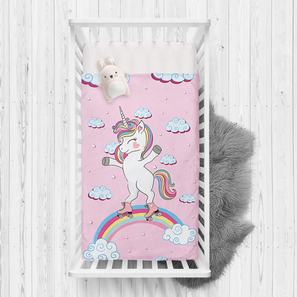 Pembe Zeminde Unicorn At Desenli Çocuk Odası Yatak Örtüsü RealHomes