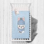 - Rh-Yatak-4323m - Realhomes  Mavi Zeminde Sevimli Tavşan Motifli Çocuk Odası Yatak Örtüsü Realhomes