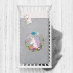 Gri Zeminde Unicorn At Desenli Çocuk Odası Yatak Örtüsü Realhomes