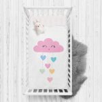 - Rh-Yatak-4370 - Realhomes Beyaz Zeminde Pembe Bulutlu Baby Shower Çocuk Odası Yatak Örtüsü Realhomes