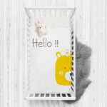 Sarı Ayıcık Hello Motifli Çocuk Odası Yatak Örtüsü Realhomes