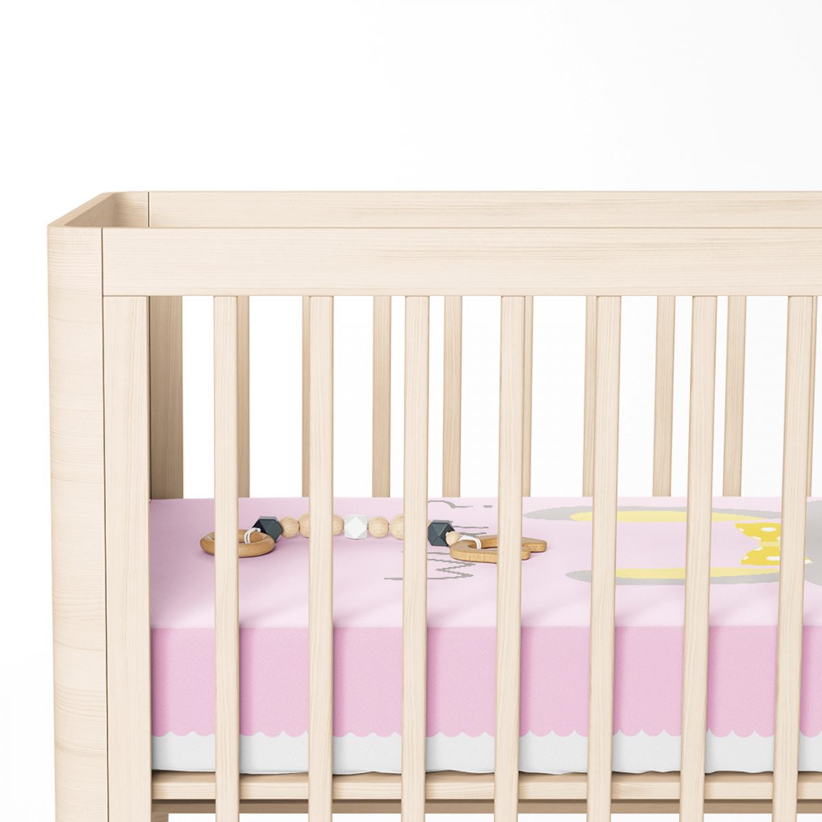 Pembe Zeminde Gri Sarı Ayıcık Motifli Bebek Odası Yatak Örtüsü Realhomes