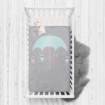 Gri Zeminde Şemsiye ve Sevimli Ayıcıklar Motifli Bebek Odası Yatak Örtüsü Realhomes