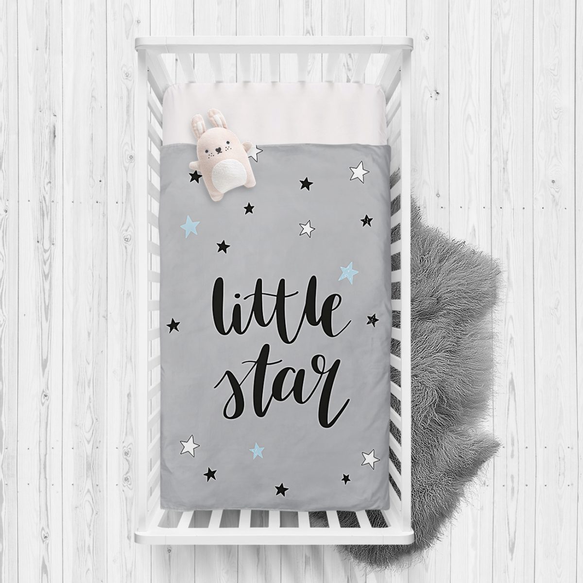 Gri Zeminde Little Star Yıldız Tasarımlı Bebek Odası Yatak Örtüsü Realhomes
