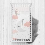 - Rh-Yatak-4502 - Realhomes  Beyaz Zeminde Ay ve Bulut Desenli Bebek Odası Yatak Örtüsü Realhomes