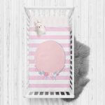 Pembe Beyaz Çizgili Özel Tasarımlı Bebek Odası Yatak Örtüsü Realhomes