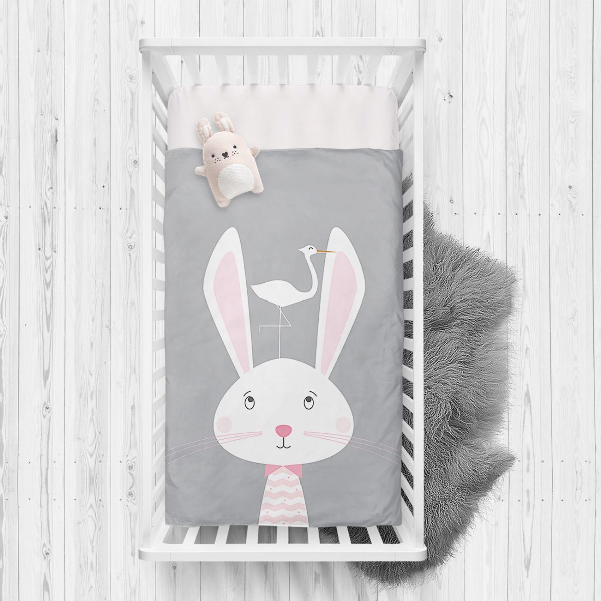 Gri Zeminli Tavşan Desenli  Bebek Odası Yatak Örtüsü Realhomes