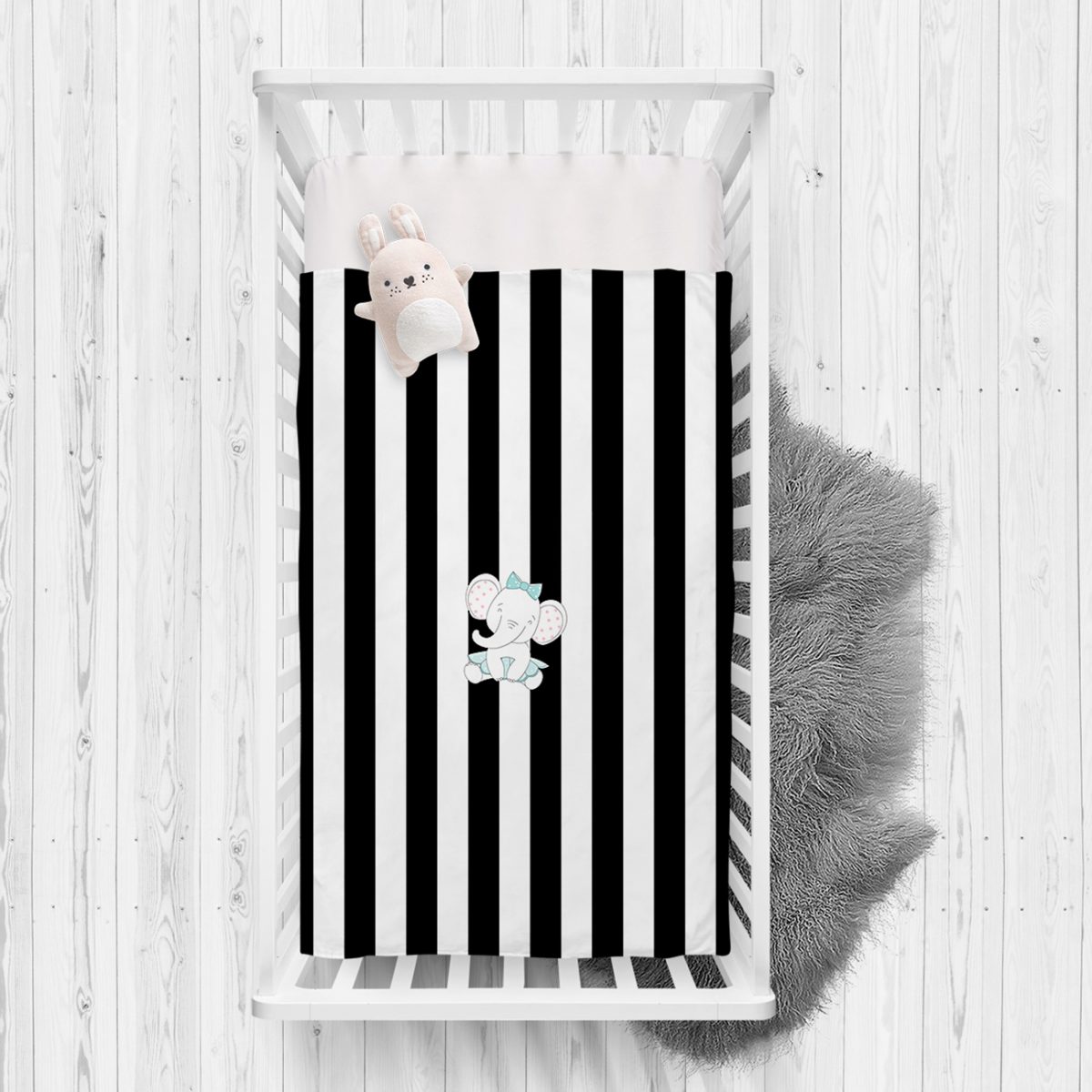 Siyah Beyaz Çizgili Fil Motifli Bebek Odası Yatak Örtüsü Realhomes