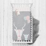 Gri Zeminde Sevimli Geyik Tasarımlı Çocuk Odası Yatak Örtüsü Realhomes