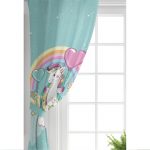 Yeşil Zeminde Sevimli At Çizimli Çocuk Odası Fon Perde Realhomes