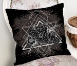 - Rh-K5007-Siyah-zeminde-Beyaz-Dekoratif-Desenli-Yastik-Kilifi-1 - Realhomes Siyah zeminde Beyaz Dekoratif Desenli Yastık Kılıfı Realhomes