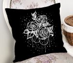 - Rh-K5112-Siyah-Zeminde-Gul-Baskili-Modern-Yastik-Kilifi-1 - Realhomes Siyah Zeminde Gül Baskılı Modern Yastık Kılıfı Realhomes