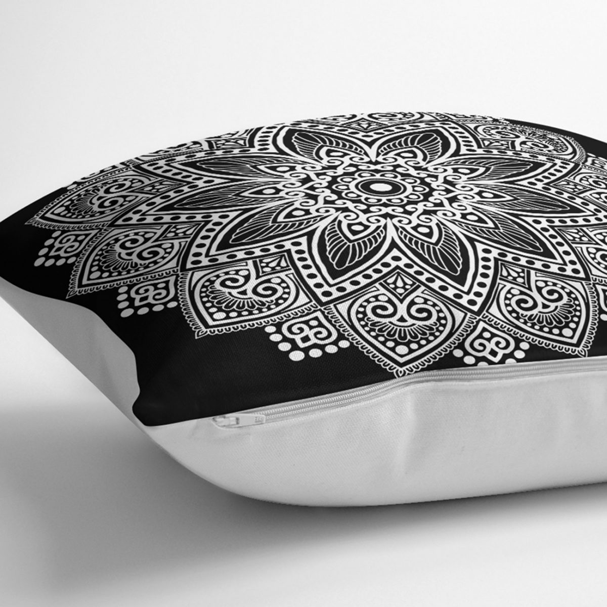 Siyah Beyaz Mandala Tasarımlı Dekoratif Kırlent Kılıfı Realhomes