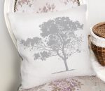 - Rh-K5230gri-Dekoratif-Beyaz-Zemimde-Gri-Agac-Desenli-Kirlent-Kilifi-1 - Realhomes  Dekoratif Beyaz Zemimde Gri Ağaç Desenli Kırlent Kılıfı Realhomes