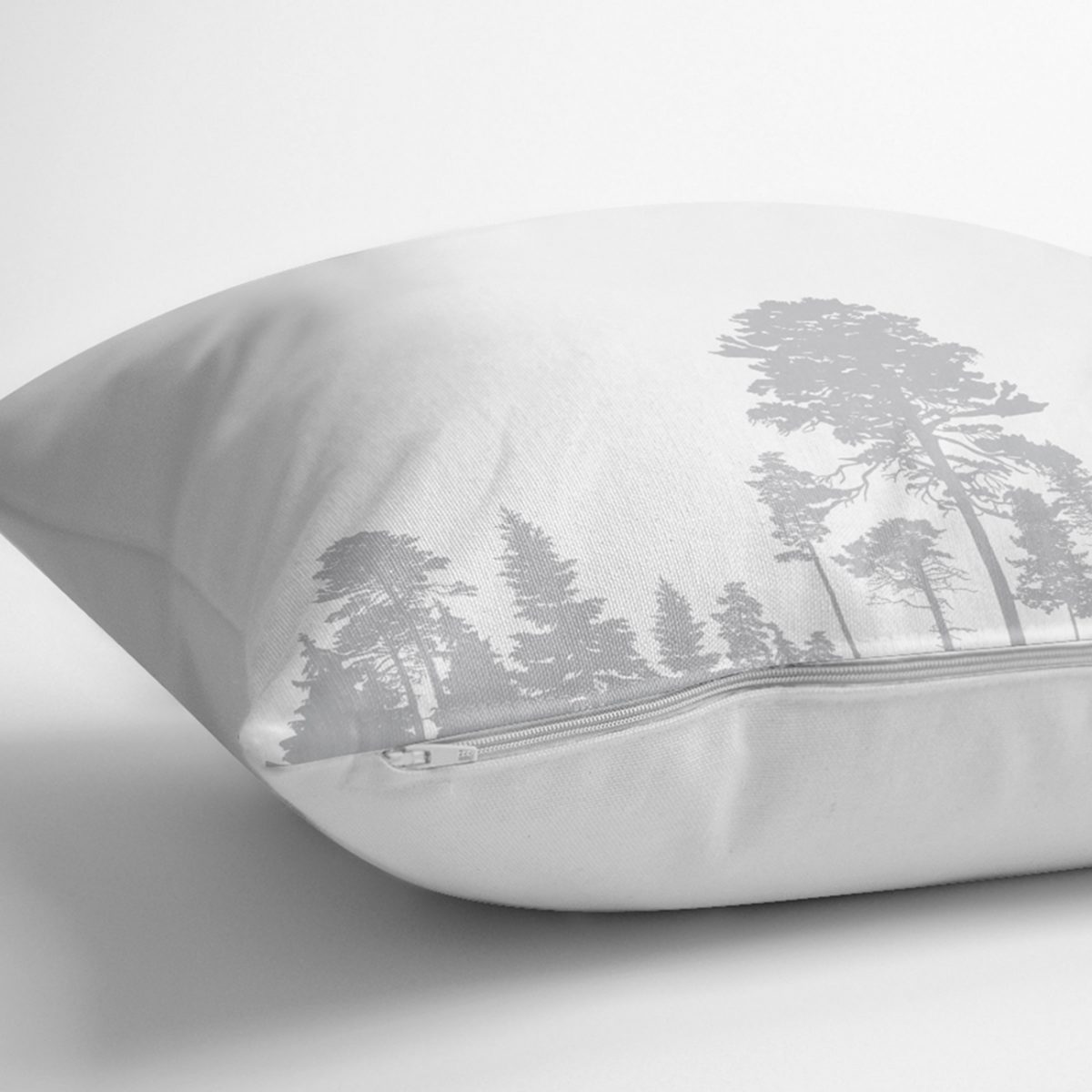 RealHomes Beyaz Zeminde Gri Ağaç Tasarımlı Dekoratif Kırlent Kılıfı Realhomes